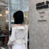 韓女標配不對稱交叉領露肩小衫