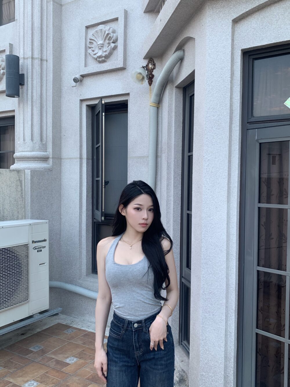 辣妹超集中❗️掛脖露背BRATOP