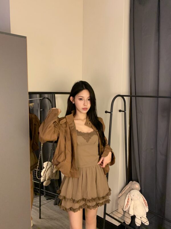 S__12304465 氣質美女三件套(外套+上衣+裙子)